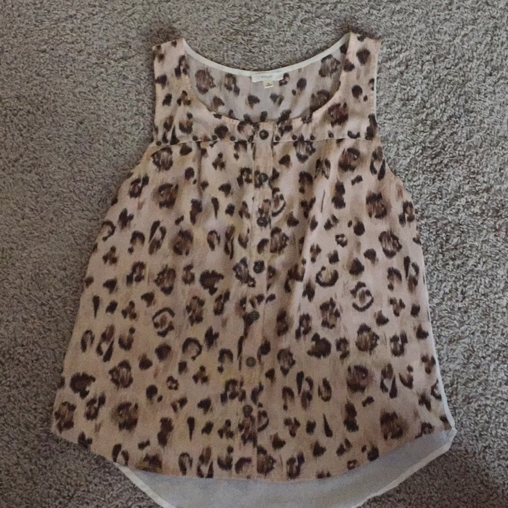 Sleeveless leopard print blouse